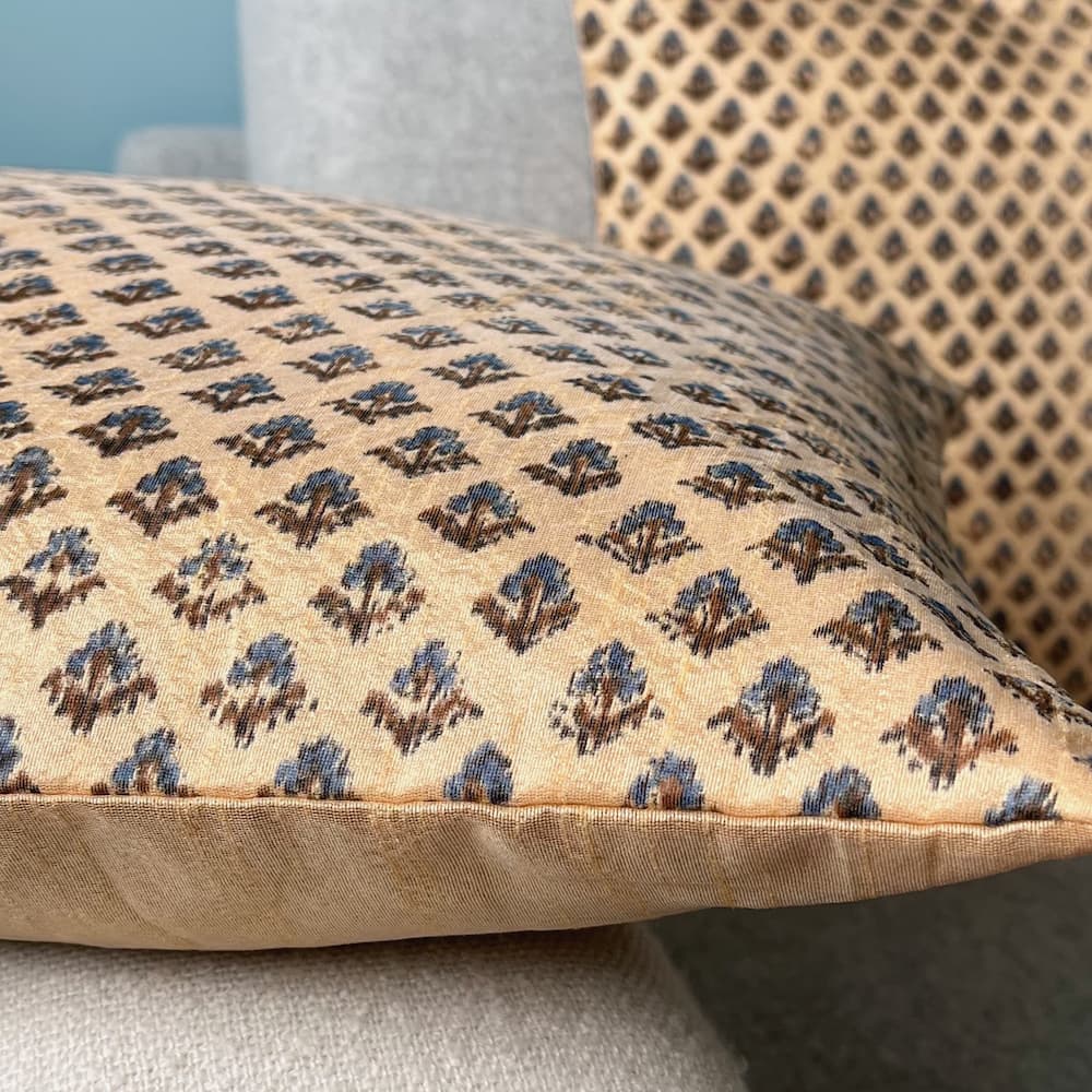 SILK Cushion Cover - HONEY